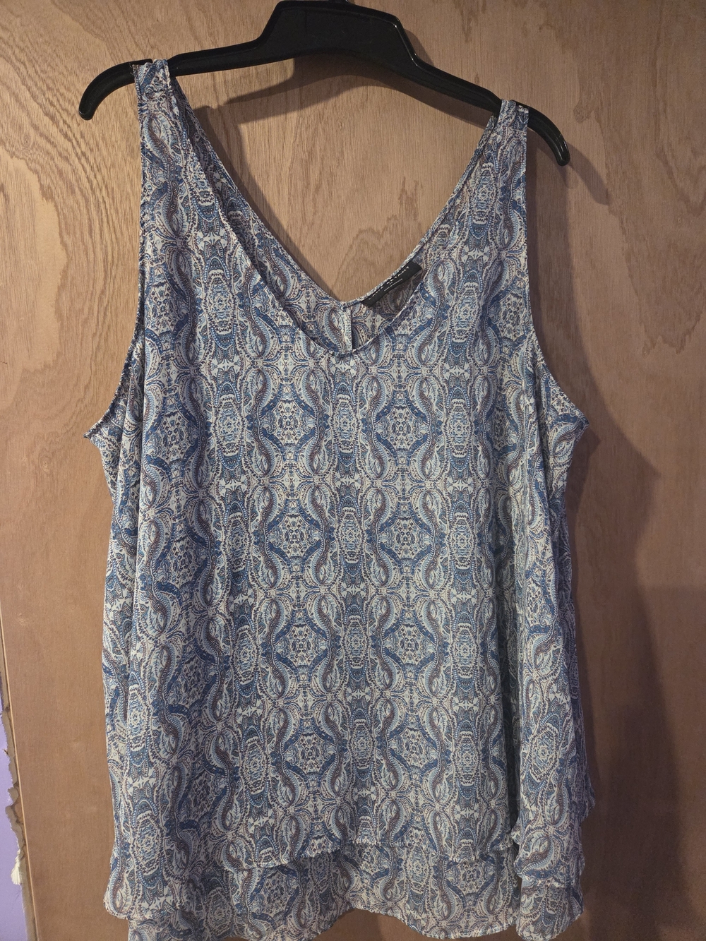 Lane Bryant Double Layer Chiffon Swing Blue Paisley V-Neck Sleeveless Tank